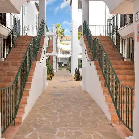 En Complejo Con Piscina Climatizada - El Presidente 234 *