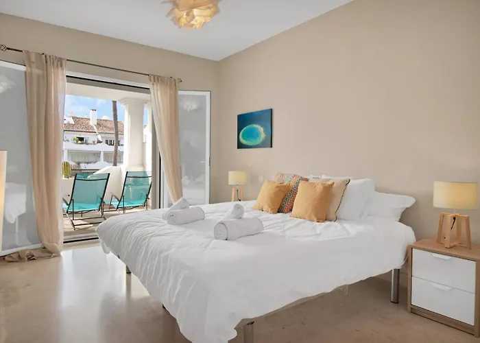 En Complejo Con Piscina Climatizada - El Presidente 234 Apartamento *