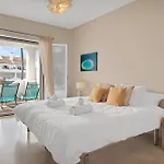 En Complejo Con Piscina Climatizada - El Presidente 234 Apartmán *