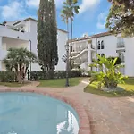 아파트 En Complejo Con Piscina Climatizada - El Presidente 234 *