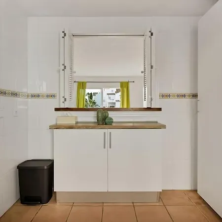 En Complejo Con Piscina Climatizada - El Presidente 234 Estepona