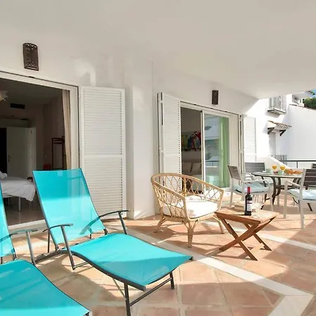 En Complejo Con Piscina Climatizada - El Presidente 234 *