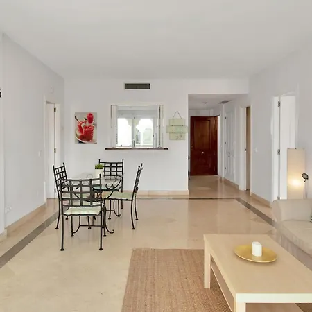 En Complejo Con Piscina Climatizada - El Presidente 234 埃斯特波纳